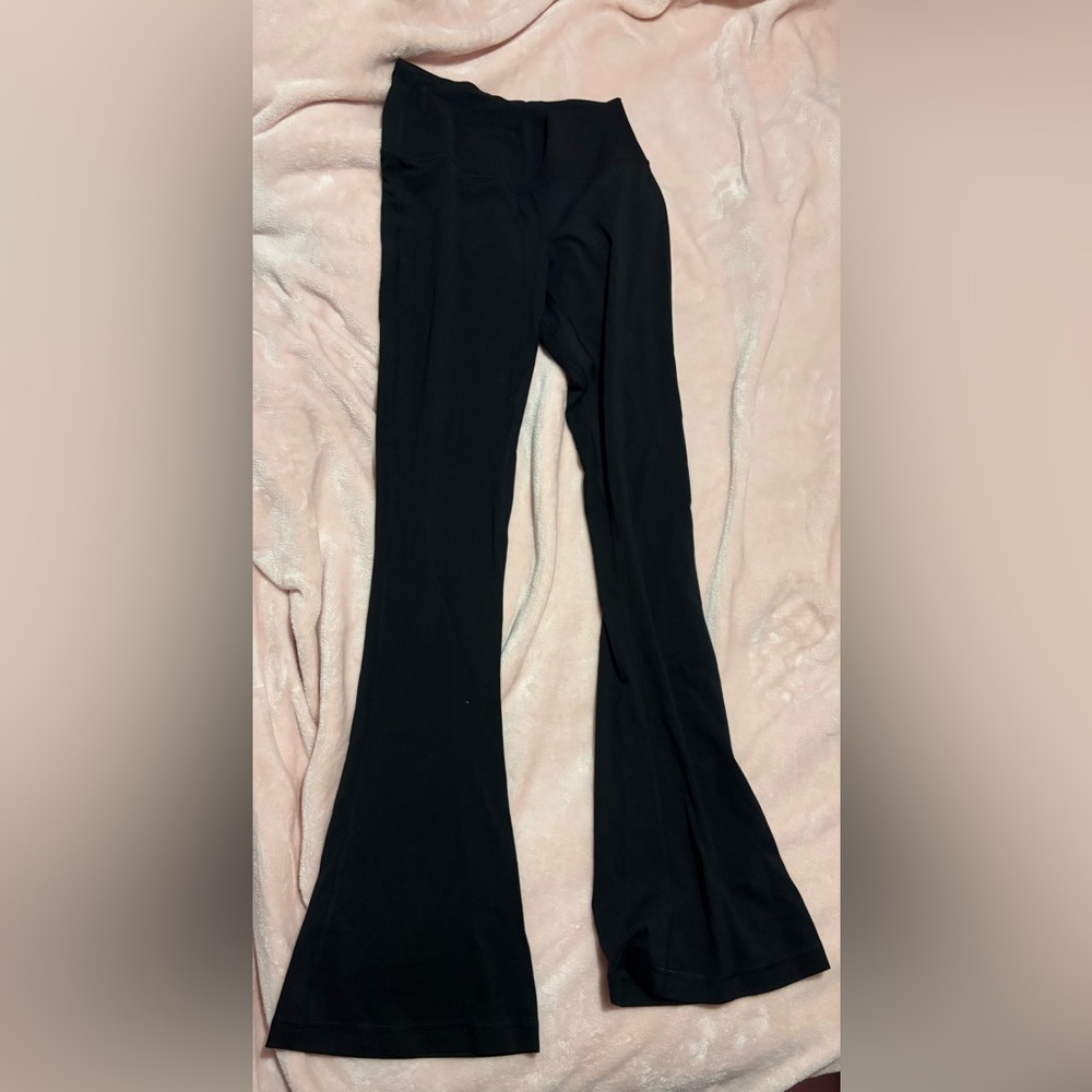 ⭐️ Lululemon size 8 black pants